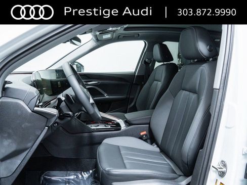 Used 2025 Audi Q5 Premium w/ Convenience Package image 6