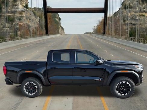 New 2026 GMC Canyon AT4 w/ AT4 Premium Package AWD/4WD image 13
