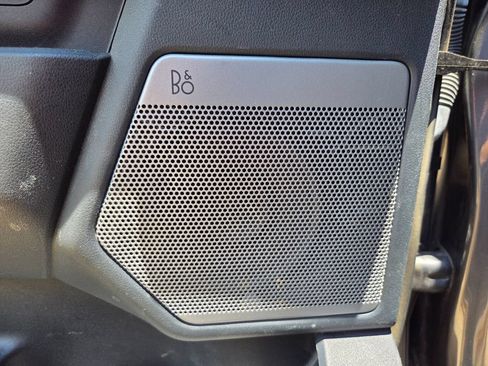 Used 2023 Ford F150 Lariat RWD image 14