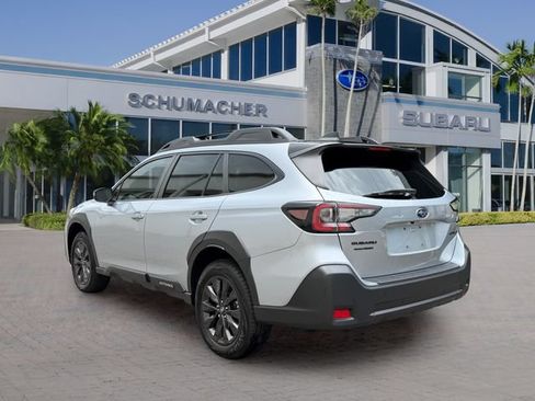 Certified 2025 Subaru Outback Onyx Edition AWD/4WD image 5