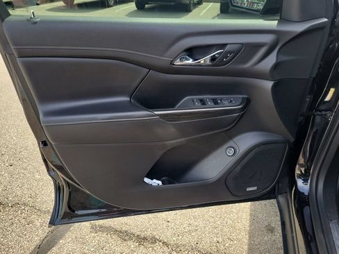 Used 2019 GMC Acadia SLT w/ Black Edition FWD image 18
