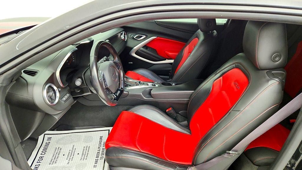 Used 2017 Chevrolet Camaro SS RWD image 18