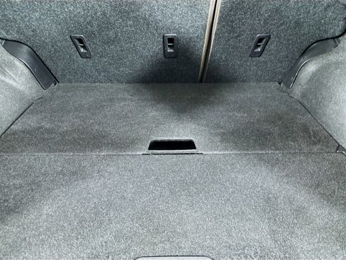 Used 2020 Nissan Rogue Sport SV image 34