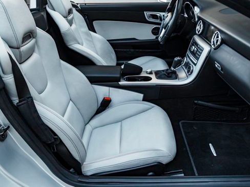 Used 2014 Mercedes-Benz SLK 350 image 27