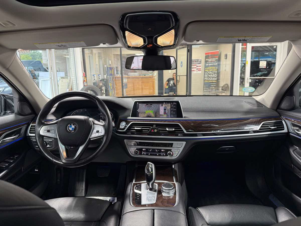 Used 2020 BMW 740i xDrive w/ Cold Weather Package AWD/4WD image 20