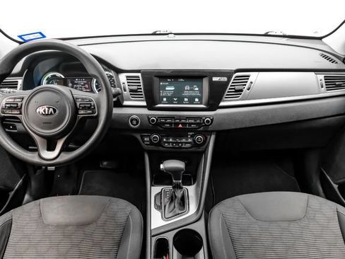 Used 2019 Kia Niro LX FWD image 15