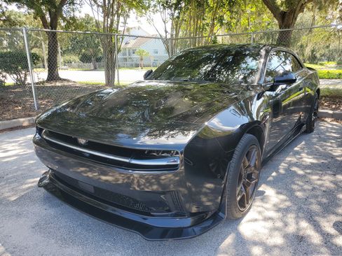 Used 2024 Dodge Charger Daytona R/T w/ Plus Group AWD/4WD image 4