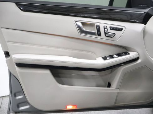 Used 2014 Mercedes-Benz E 350 Sedan image 12