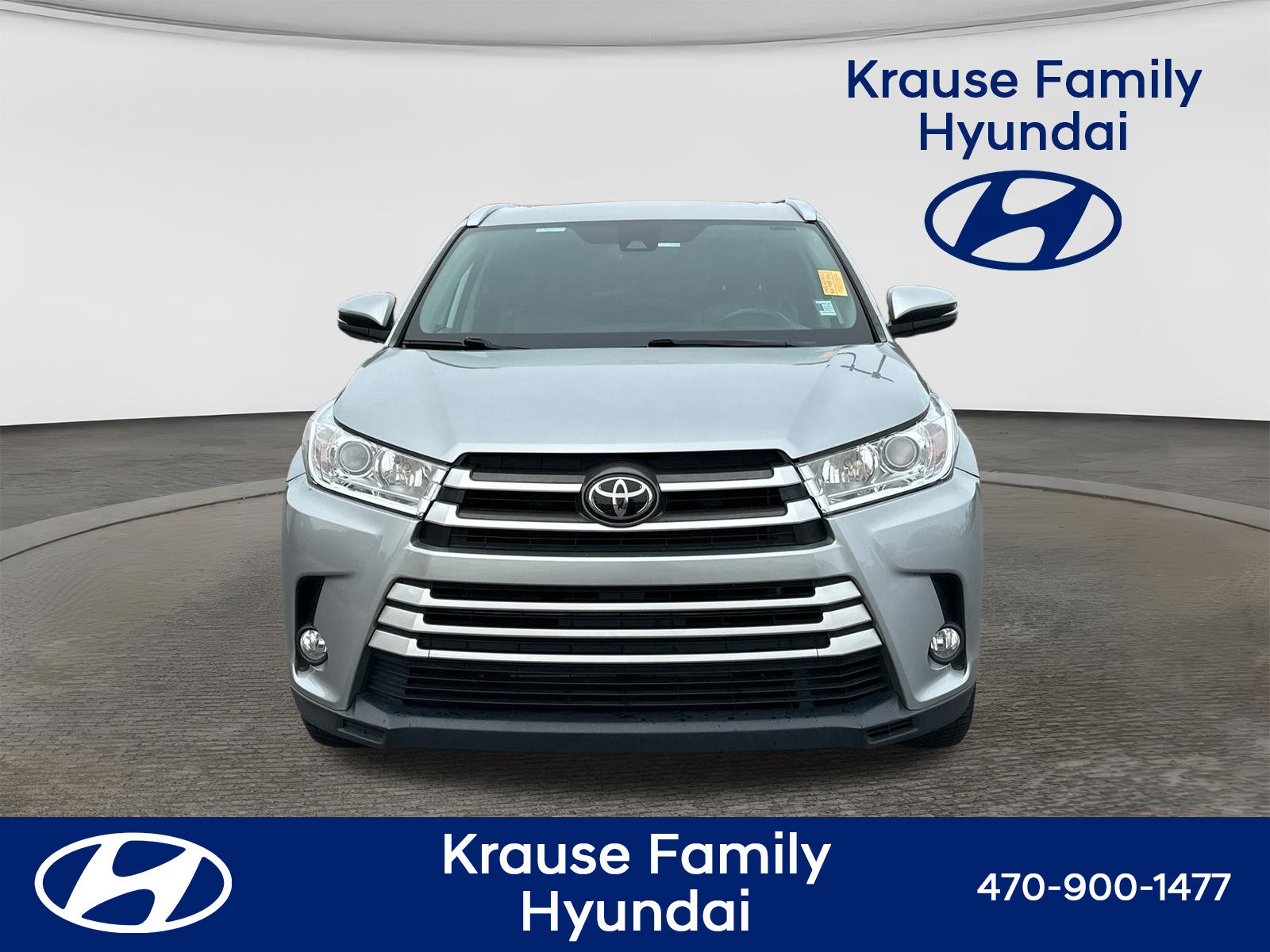 Used 2018 Toyota Highlander XLE FWD image 2