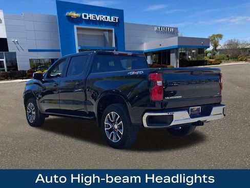 Used 2025 Chevrolet Silverado 1500 LT AWD/4WD image 25