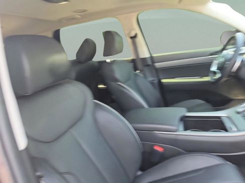 Used 2025 Hyundai Palisade SEL FWD image 29