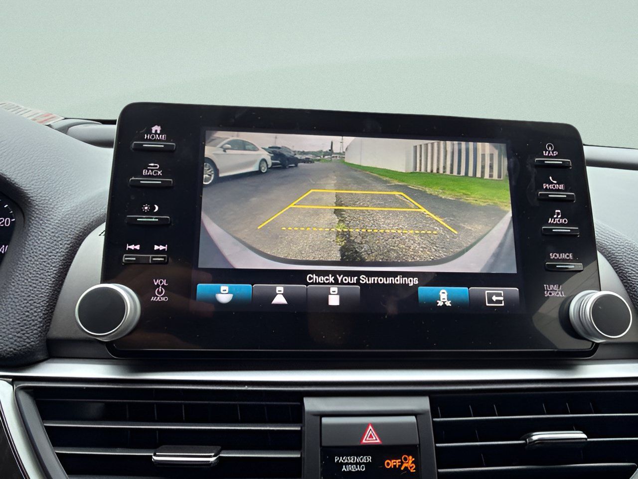 Used 2021 Honda Accord Touring image 25