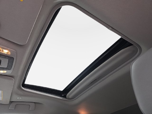 Used 2025 Toyota Sienna XLE FWD image 27