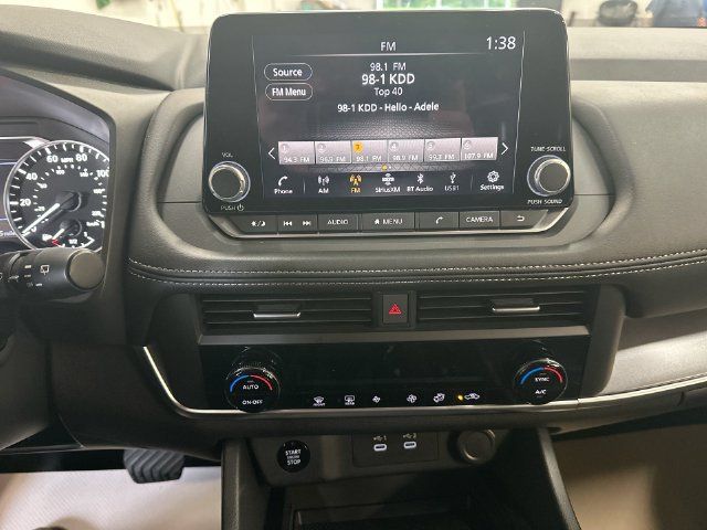 Used 2026 Nissan Rogue SV AWD/4WD image 16