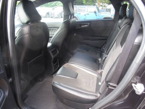 Used 2021 Ford Edge ST AWD/4WD image 16