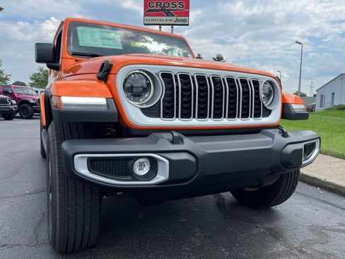 New 2026 Jeep Wrangler Unlimited Sahara w/ Whitecap Package AWD/4WD image 53