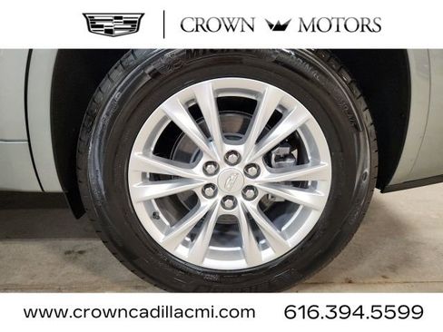 Certified 2025 Cadillac XT6 Luxury image 26