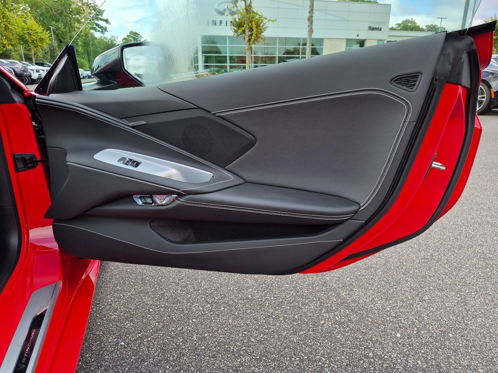 Used 2021 Chevrolet Corvette Stingray Coupe w/ Z51 Performance Package RWD image 28