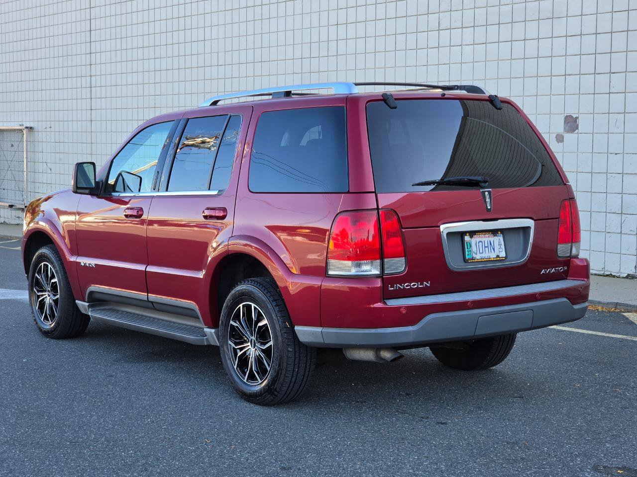 Used 2004 Lincoln Aviator AWD image 5