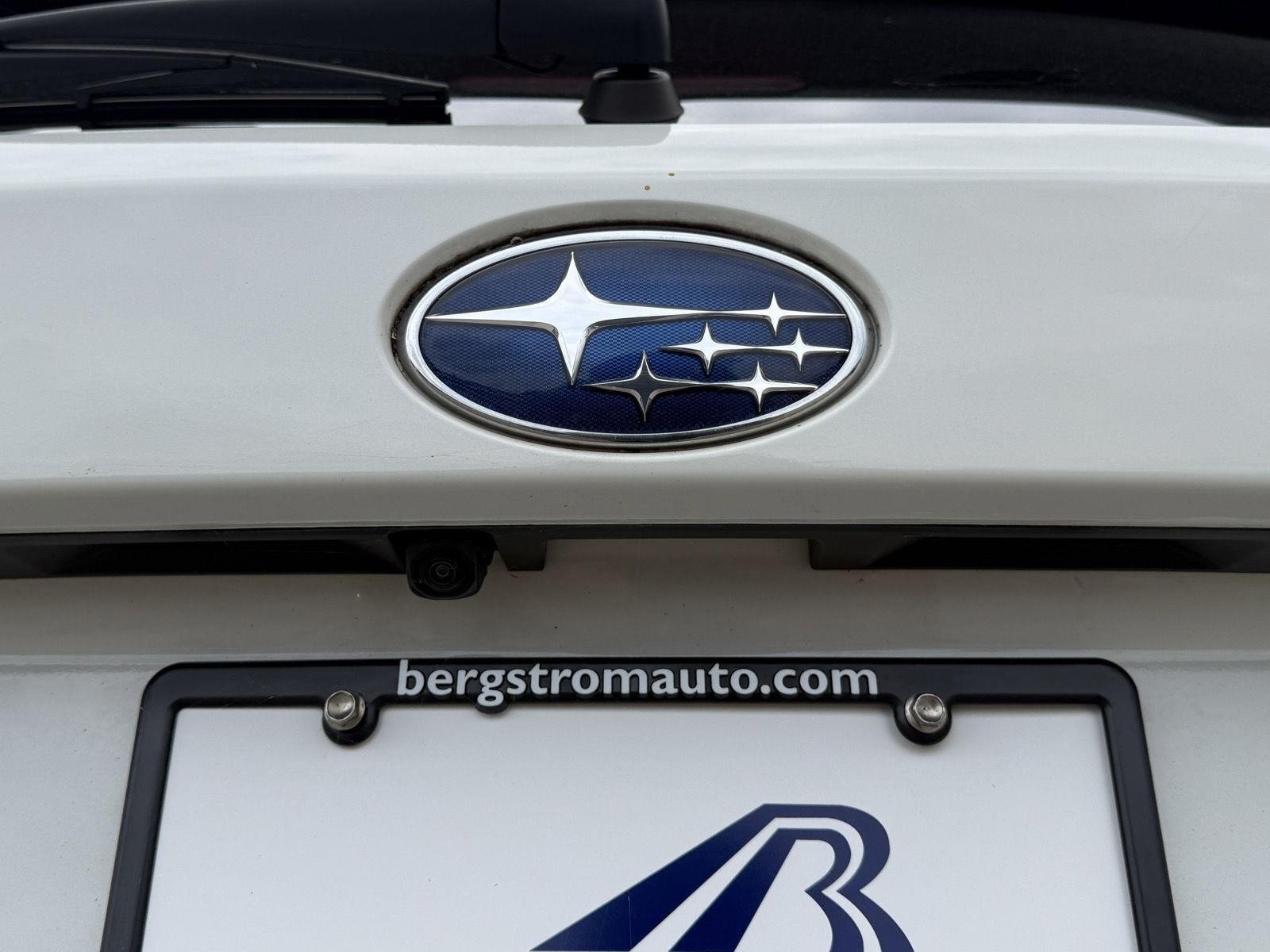 Used 2023 Subaru Outback Touring AWD/4WD image 12