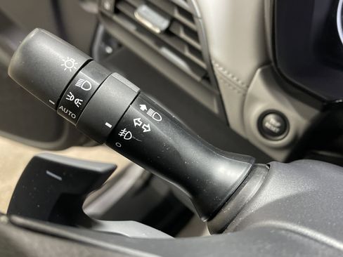 Used 2025 Subaru Outback Premium image 19