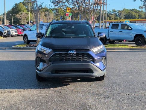 Used 2022 Toyota RAV4 XLE w/ Convenience Package image 8