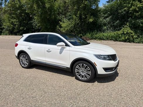 Used 2016 Lincoln MKX Reserve w/ Equipment Group 102A AWD/4WD image 17