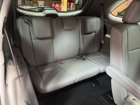 Used 2016 Toyota Highlander Limited AWD/4WD image 26
