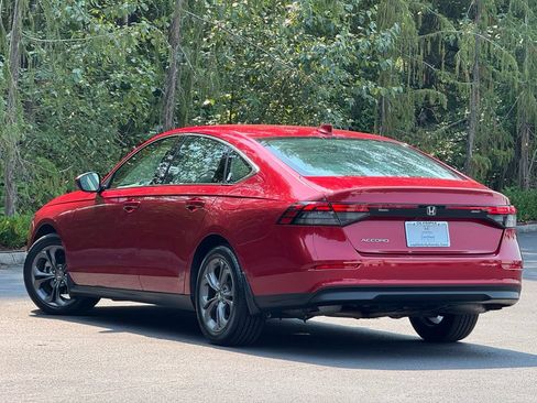 Certified 2023 Honda Accord EX image 6