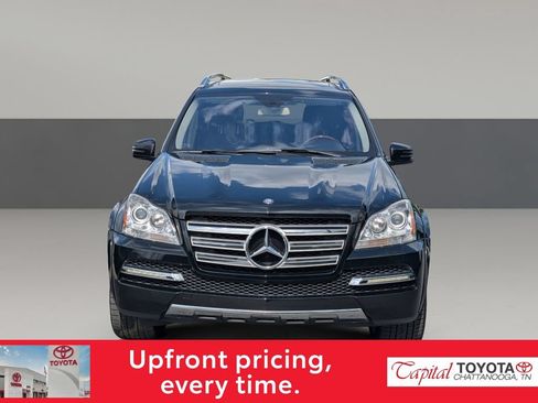 Used 2012 Mercedes-Benz GL 550 4MATIC image 3