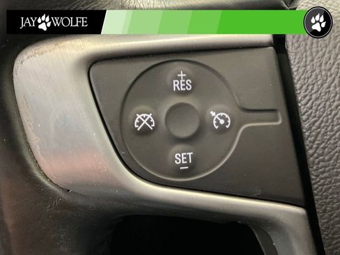 Used 2018 GMC Acadia SLE FWD image 12