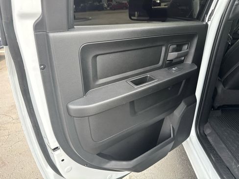 Used 2024 RAM 3500 Tradesman w/ Chrome Appearance Group image 22