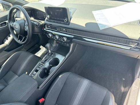 Used 2025 Honda Civic Sport image 30