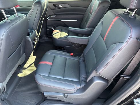 Used 2024 Chevrolet Traverse RS w/ LPO, Floor Liner Package FWD image 11