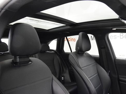 Certified 2023 Mercedes-Benz GLC 300 image 18