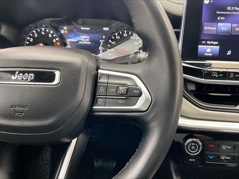 Used 2024 Jeep Compass Limited AWD/4WD image 21