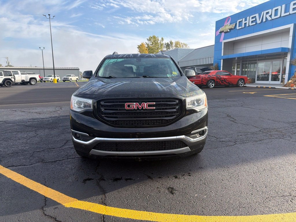 Used 2019 GMC Acadia SLT w/ LPO, Black Accent Package FWD image 3
