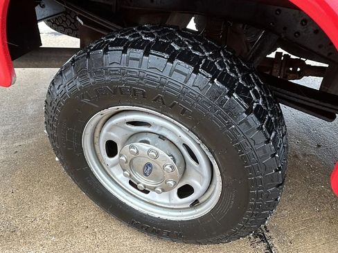 Used 2016 Ford F250 XL w/ Power Equipment Group image 7