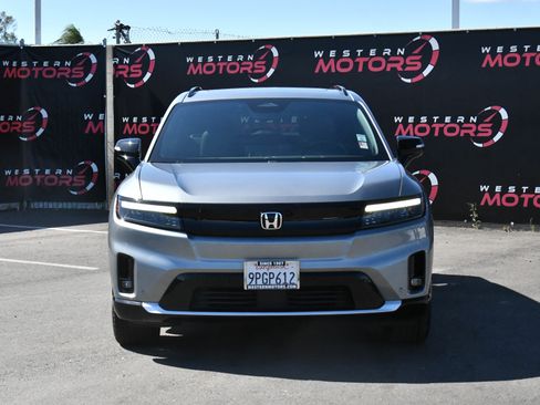 Used 2024 Honda Prologue Touring image 2