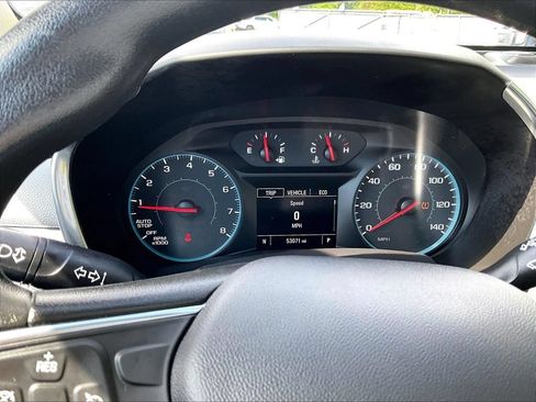 Used 2018 Chevrolet Equinox LS AWD/4WD image 24