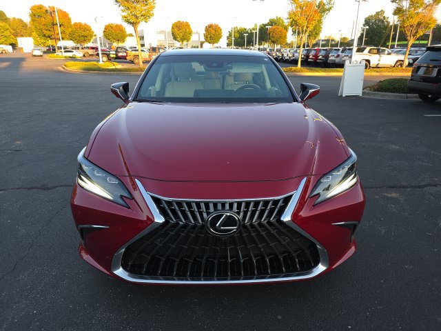 Used 2025 Lexus ES 350 Ultra Luxury FWD image 11