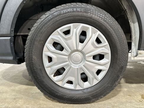 Used 2024 Ford Transit 250 Low Roof w/ Exterior Upgrade Package image 17