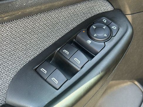 Used 2022 Chevrolet TrailBlazer LT w/ Confidence II Package FWD image 19