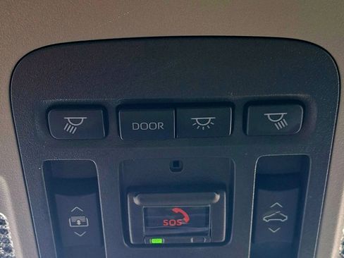 Used 2023 Toyota Camry XSE w/ Navigation Package image 27