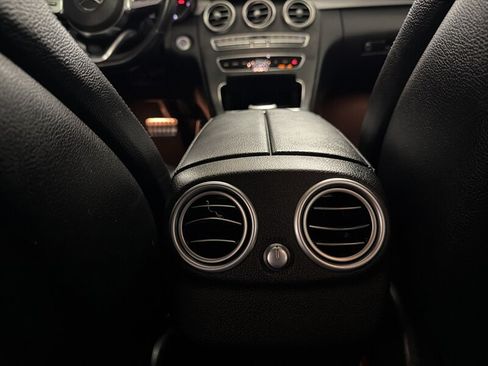 Used 2019 Mercedes-Benz C 300 Sedan image 27
