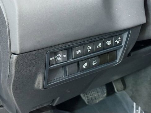 Used 2025 Toyota Tundra Platinum image 10