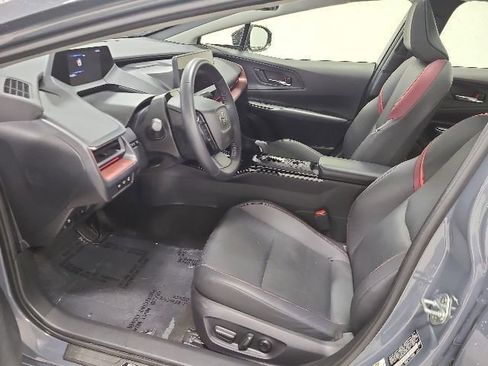 Used 2024 Toyota Prius Prime FWD image 21