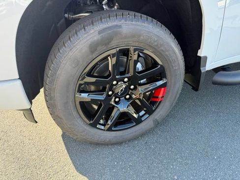 New 2026 Chevrolet Silverado 1500 RST w/ Redline Edition AWD/4WD image 5