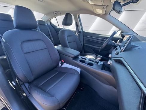 Used 2025 Nissan Altima 2.5 S image 14