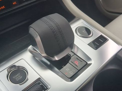 New 2025 Jaguar F-PACE R-Dynamic S AWD/4WD image 17